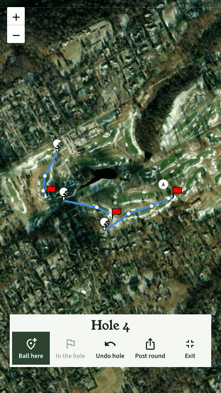 Golfmates live round map with shot markers, flags, and controls to mark a hit or move to the next hole